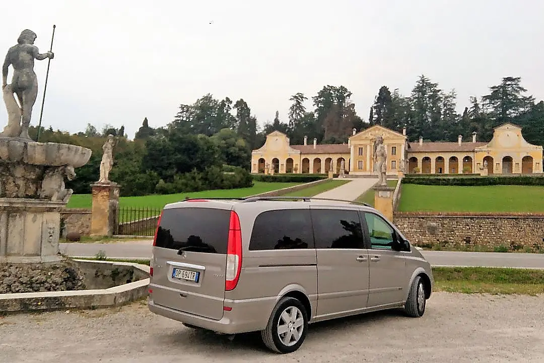 Villa Barbaro, visite des villas palladiennes en Vénétie avec Pantarei Chauffeur service basé à Mira, Venise, Italie