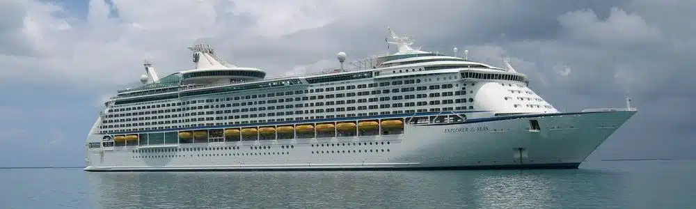 Explorer of the Seas cruise ship, Royal Caribbean International, private transfer from the port of Ravenna. Chauffeur service to Venice, Italy.